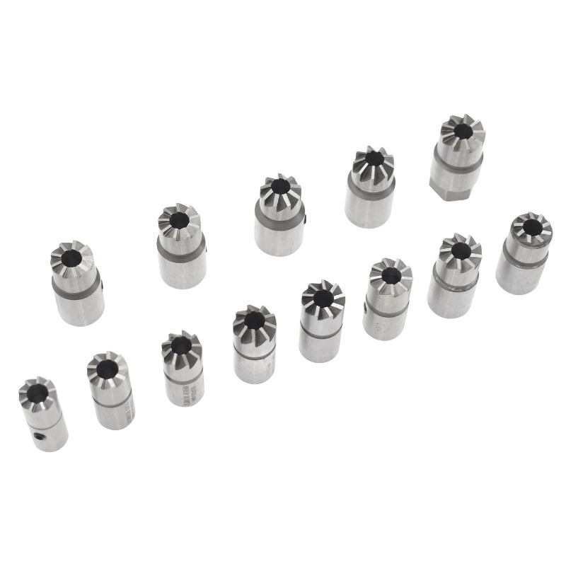 Kit de 17 pièces pour le netto - Fuel Injector Cleaner avis et prix